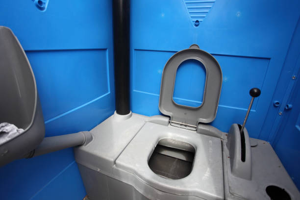 Porta potty delivery and setup in Culver, OR